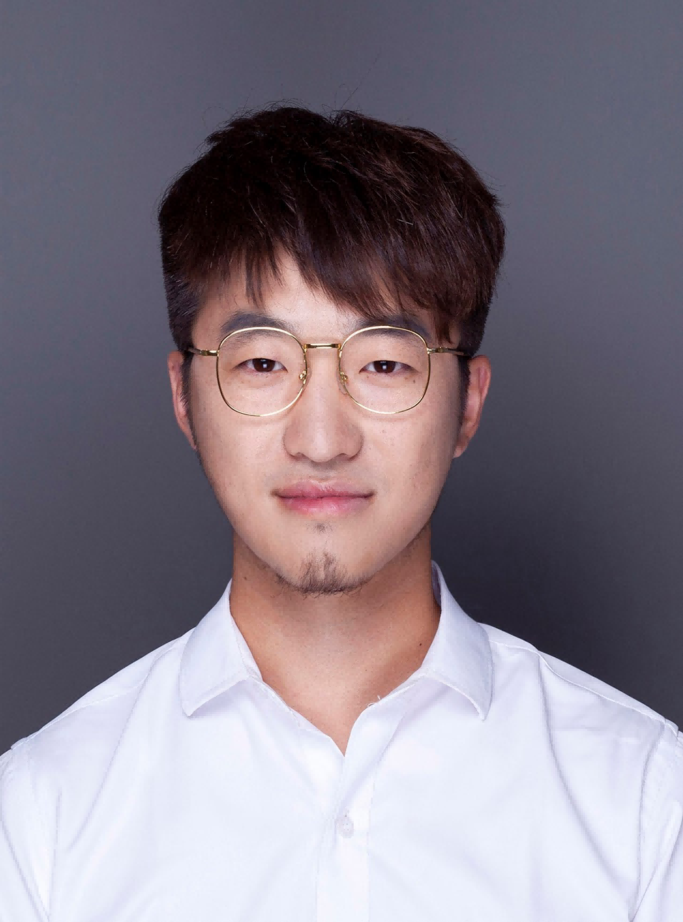 洪子潇 系副主任
